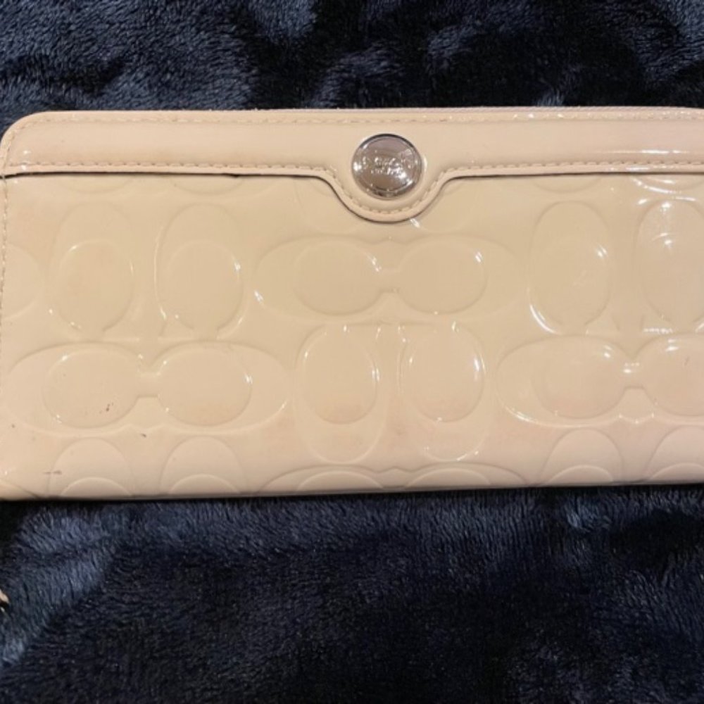 Coach C wallet